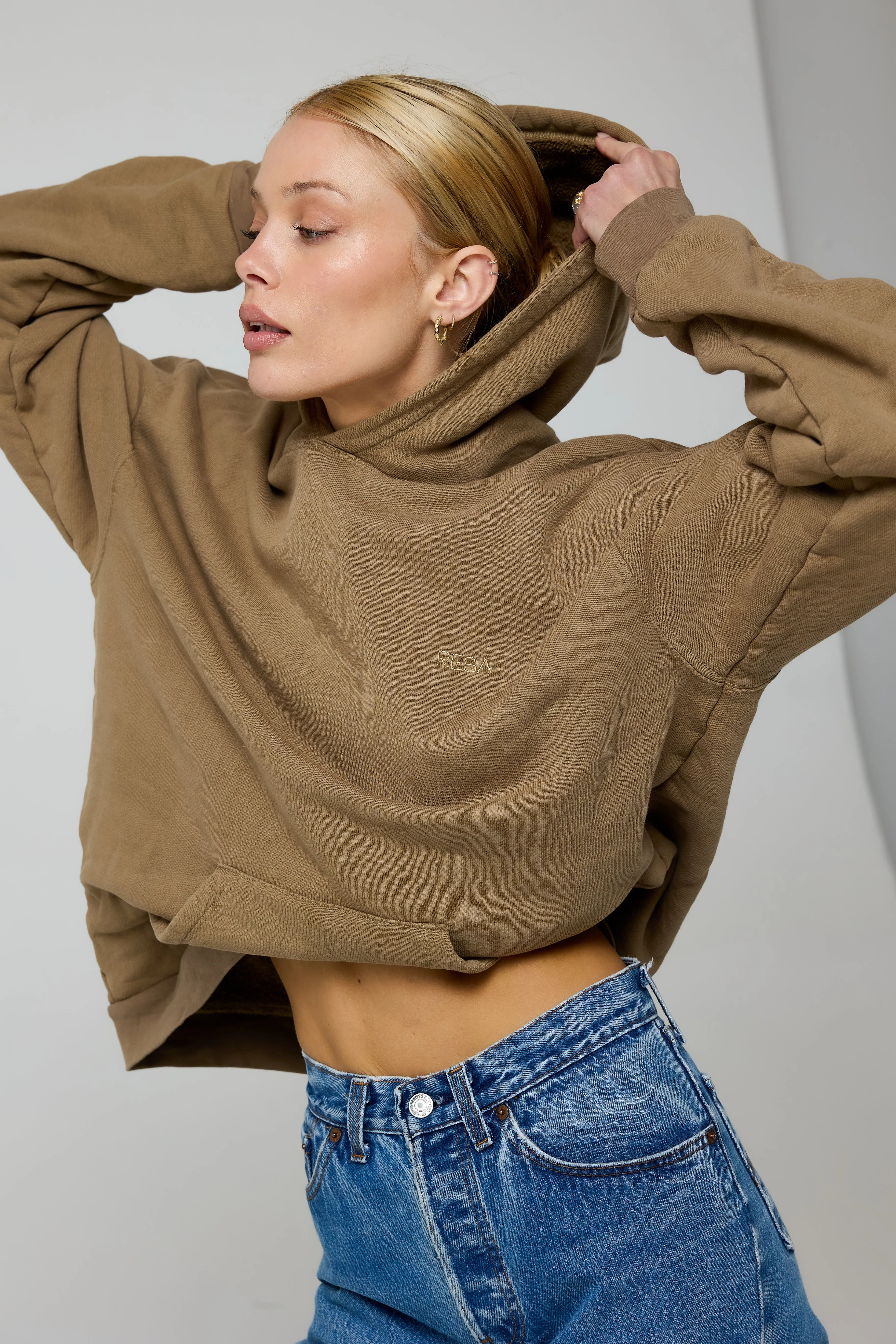 Leo Hoodie in Moss